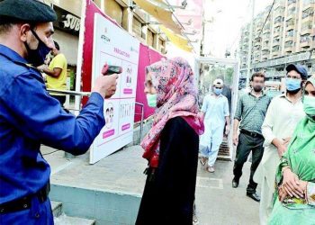 ملڪ ۾ ڪرونا وائرس وگهي وڌيڪ 32 حياتيون ضايع، 2 هزار 193 نوان ڪيس ظاهر