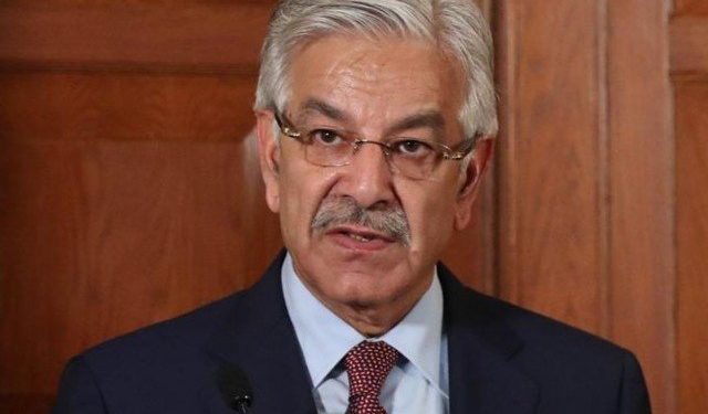 حل ٿيل مسئلن کي نه ڇيڙيو، 18هين ترميم آئين جو حصو آهي: خواجا آصف