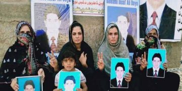 لاڙڪاڻي مان کنڀيل انصاف دايو جي ڀينرن جو 22 هين ڏينهن به احتجاج