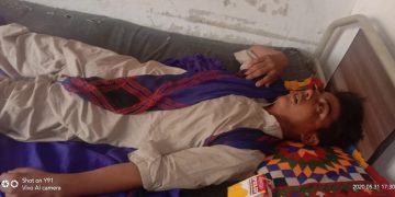 مبارڪپور: ٺل جيڪب آباد روڊ تي موٽر سائيڪل ۽ چنگچي رڪشي ۾ ٽڪر, 12 سالا جو نينگر زخمي