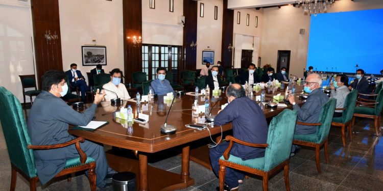 ڪراچيءَ ۾ رڳو نالن جي صفائي سان پاڻي جي نيڪال جو مسئلو حل نه ٿيندو: مراد علي شاهه
