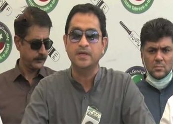 ٻن ڪلاڪن جي برسات ڪراچي شهر  کي ٻوڙي ڇڏيو آهي: خرم شير زمان