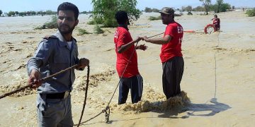 ڪاڇي ۾ ٻوڏ جِي تباهڪارين سوين وَيڙها اجاڙَي ڇڏيا: نئن گاج جَي تيز وهڪرن ۾ 8 يوسيز جا ڏيڍ سئو کان وڌيڪ ڳوٺ ٻڏي ويا