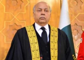 این ڈی ایم اے کی رپورٹ پر عدم اطمینان، اربوں روپے ٹین کی چارپائیوں پر خرچ ہو رہے ہیں: چیف جسٹس