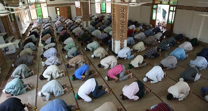 حکومت سندھ نے مساجد میں نماز عید سمیت مذہبی اجتماعات کی اجازت دیدی