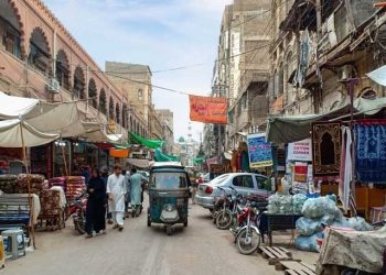 ملک کے بیشترحصوں میں لاک ڈاؤن کے بعد کاروباری سرگرمیاں شروع