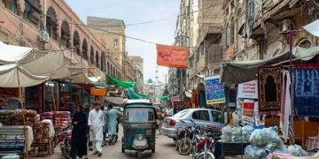 ملک کے بیشترحصوں میں لاک ڈاؤن کے بعد کاروباری سرگرمیاں شروع