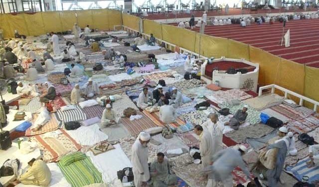 آخری عشرہ شروع،لاکھوں مسلمان اعتکاف بیٹھ گئے