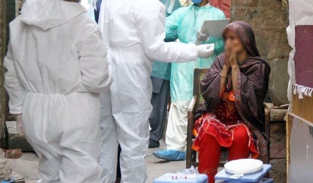 پاکستان میں کورونا کے مصدقہ کیسز 42 ہزار 125، جاں بحق افراد کی تعداد 903 ہوگئی