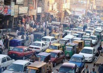 خیبر پختونخوا حکومت  کا پیر سے پبلک ٹرانسپورٹ کھولنے کا اعلان