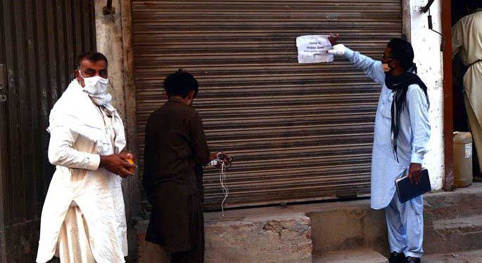کراچی کے مخصوص علاقوں میں آج شام 7 بجے سے اسمارٹ لاک ڈاؤن کا فیصلہ