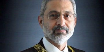 جسٹس فائز عیسیٰ کیس کا فیصلہ کمزور ہے، قانونی ماہرین