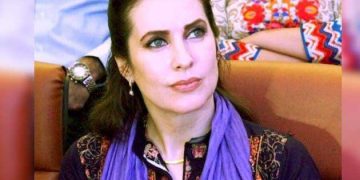 سنتھیا ڈی رچی کو پاکستان سے ڈی پورٹ کرنے کے لیے درخواست دائر