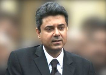 وزیر قانون و انصاف فروغ نسیم عہدے سے مستعفی