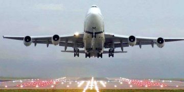 وزیراعظم کا کل سے بین الاقوامی پروازوں کی فضائی حدود جزوی طور پر کھولنے کا اعلان