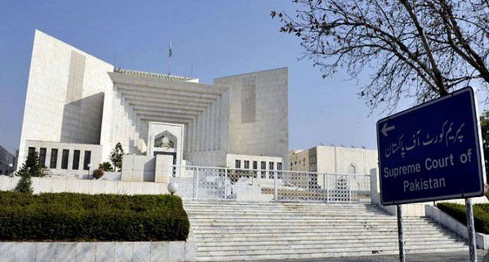 جسٹس قاضی فائز عیسٰی کیس: سپریم کورٹ کے وفاق سے 4 سوالوں کے جواب طلب