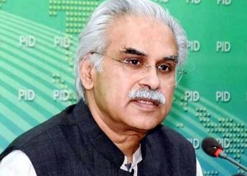 کورونا مریضوں کی خدمت پر مامور طبی شعبہ کیلیے خصوصی پیکیج لارہے ہیں، ظفر مرزا