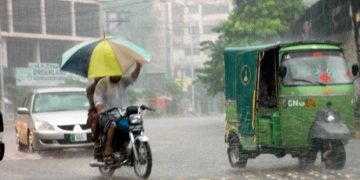 لاہور سمیت پنجاب بھر میں موسلادھار بارش، حادثات میں 5 افراد جاں بحق