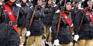 پولیس ٹریننگ سینٹر سعید آباد میں زیر تربیت لیڈی پولیس اہلکاروں کی مہارت سے سب دنگ رہ گئے