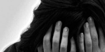 پولیس وردیوں میں ملبوس ملزمان کی خاتون سے اغواء کے بعد زیادتی