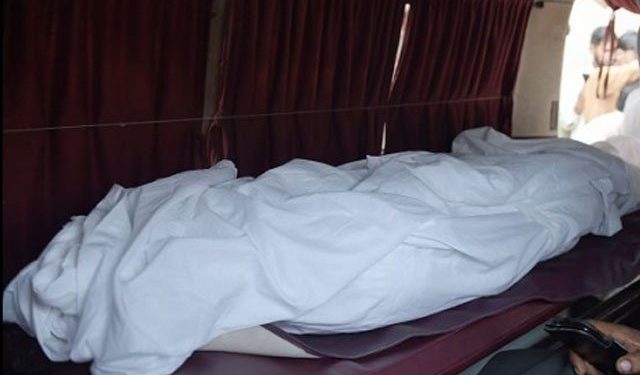 تین بیویوں کے شوہر کو پہلی بیوی نے گولی مار کر قتل کردیا
