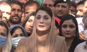 نیوٹرل کا مطلب یہ ہے کہ کوئی مدد کو نہیں آرہا: مریم نواز کی عمران خان پر تنقید