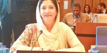 ’کسی نے پیسے دینے کا وعدہ نہیں کیا‘، منحرف رکن وجیہہ قمر کا قرآن پاک پرحلف