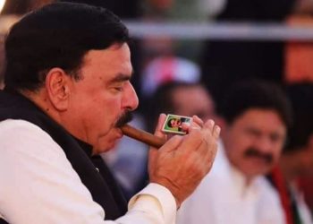 عمران خان کی جان کو خطرہ، جیل میں بھی ڈالا جاسکتا ہے، شیخ رشید