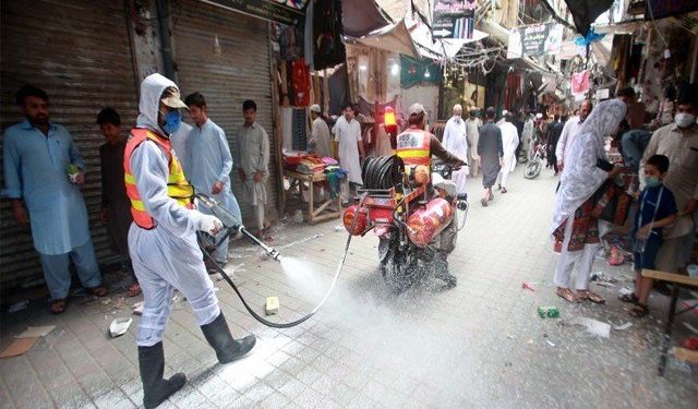 Coronavirus death toll jumps to 803 in Pakistan, 37,218 persons infected