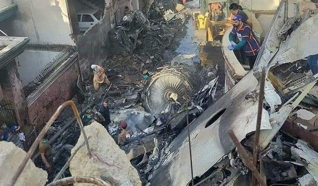 Federal Govt announces to complete plane crash report within three months