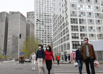 China to test entire Wuhan population after new virus cluster