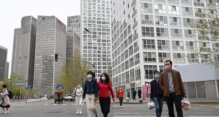 China to test entire Wuhan population after new virus cluster