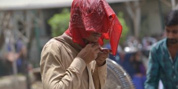 Met dept forecasts mild heatwave in Karachi next week