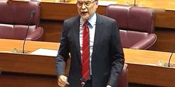 ‘Inexperienced’ PM has failed to take steps to contain COVID-19: Ahsan Iqbal