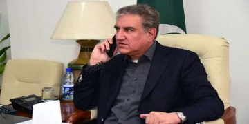 FM Qureshi calls OIC chief to update on aggravating IOJ&K situation