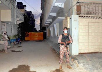 Two-week lockdown in Karachi’s coronavirus ‘hotspots’ begins