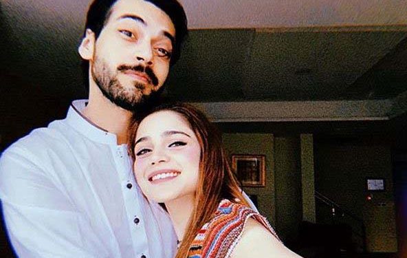 Aima Baig, Shahbaz Shigri’s loved-up selfie wins hearts