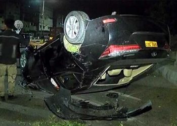 Four killed as car runs over people at Lyari Express Bridge
