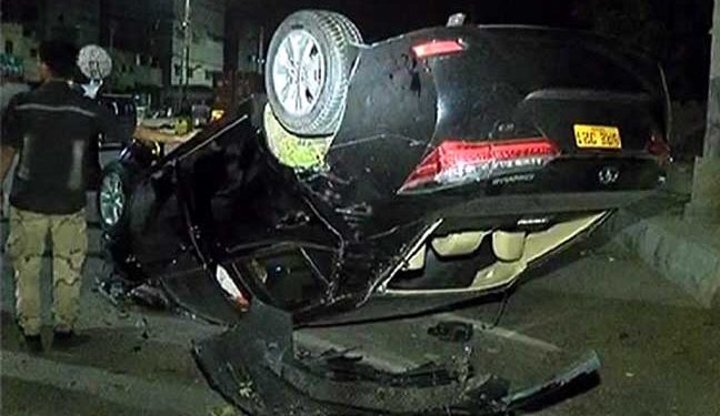 Four killed as car runs over people at Lyari Express Bridge
