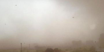 Dust storms kill 6 in Karachi, may hit the city again today