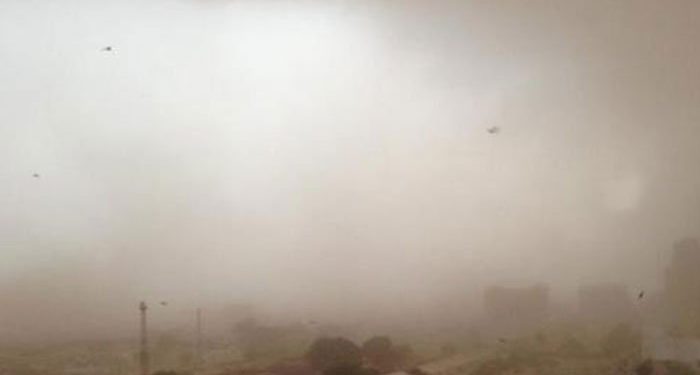 Dust storms kill 6 in Karachi, may hit the city again today