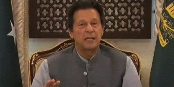 Corona virus to peak late July in Pakistan, warns PM