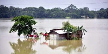Monsoon floods in India and Nepal kill at least 189, displace nearly 4mn people
