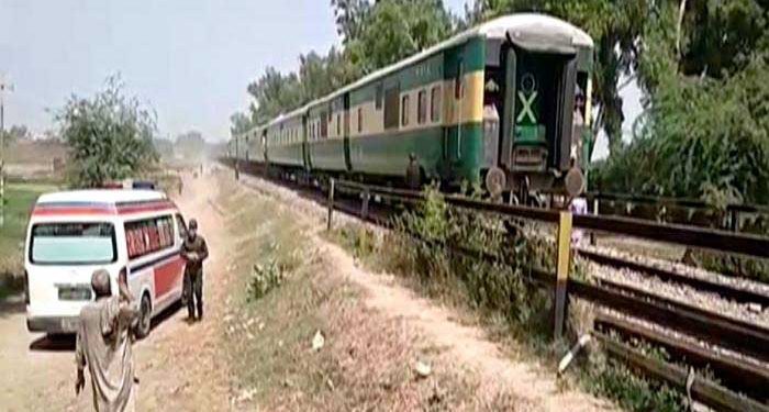 19 Sikh pilgrims die as coaster crashes into Shah Hussain Express in Sheikhupura