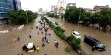 47 dead, city in shambles as PMD forecasts more rain in Karachi today