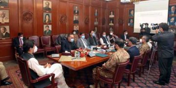 DG ISI, Corps Commander Karachi attend meeting chaired by PM
