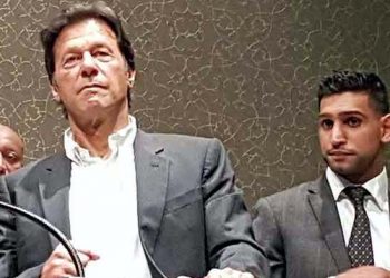 Boxer Amir Khan declines offer to join Pakistani politics