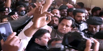 Sindh body to probe Safdar’s arrest, IG Sindh issue, holds session