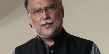 PTI hid funds received from Israel, India: Ahsan Iqbal