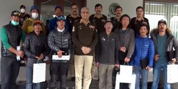 Nepalese climbers who scaled K2 in winter calls on COAS Qamar Bajwa: ISPR